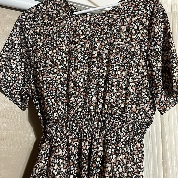 SHEIN Dress XL fits like Large - Picture 2 of 3